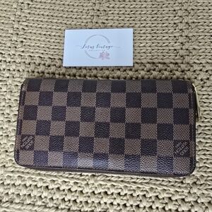 Louis Vuitton Damier Ebene Zippy Wallet